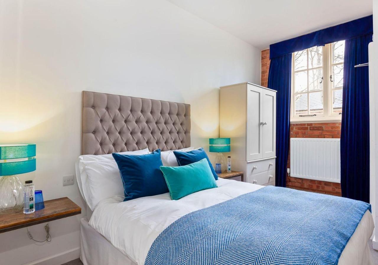 Apartmán Bowen-Buscarlet Bicester Exteriér fotografie